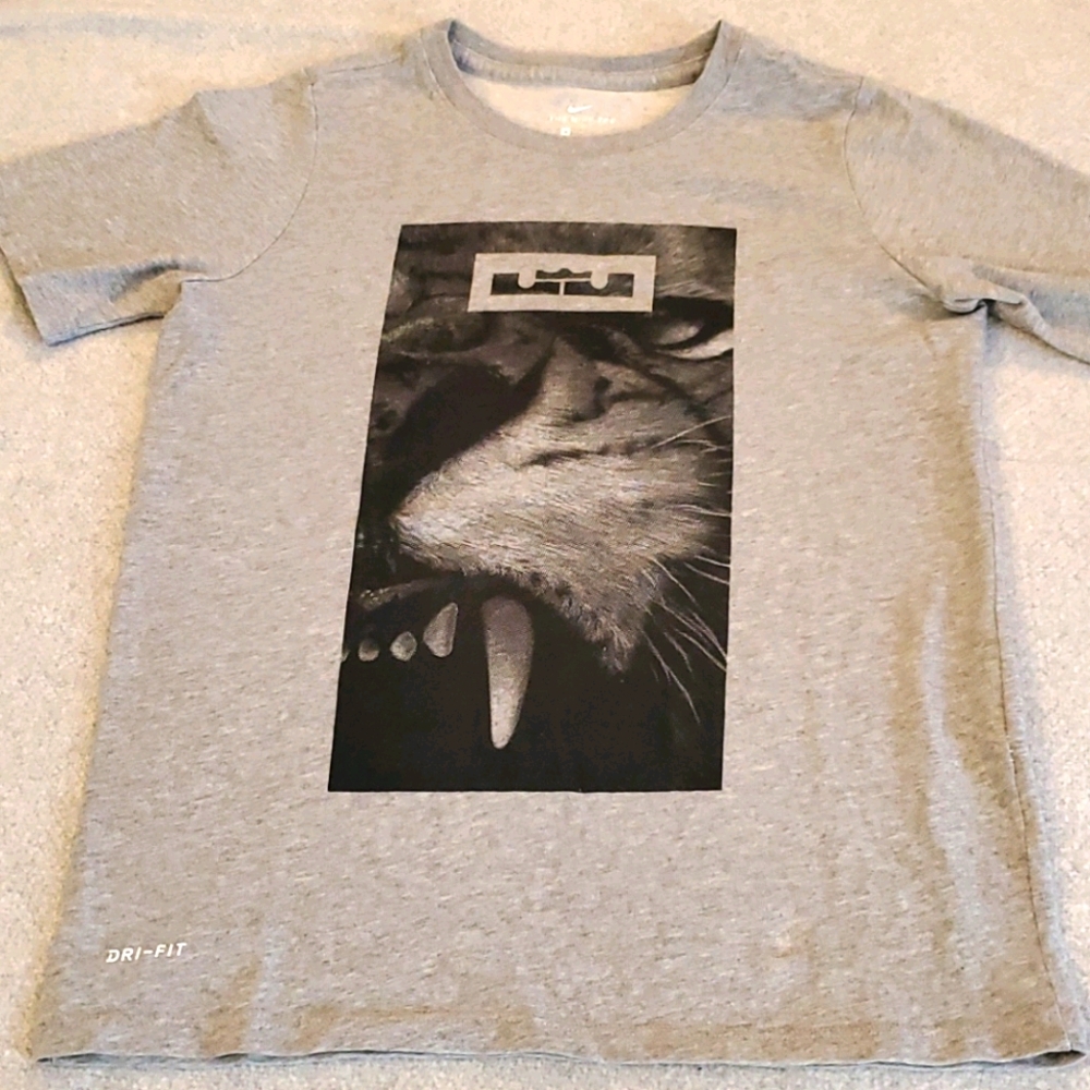 Nike Boy's Dry-Fit Boys Tee Medium